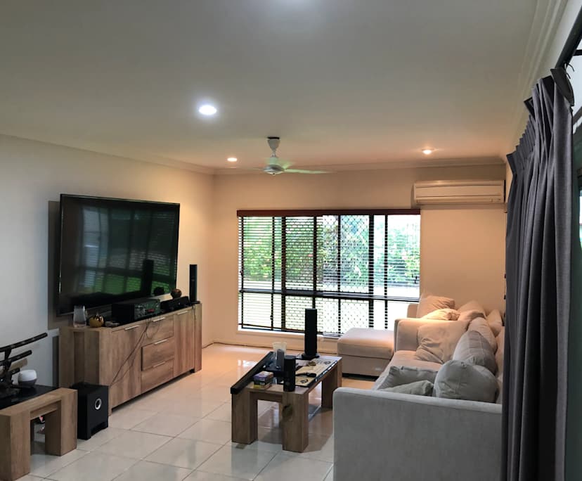Room in a share house