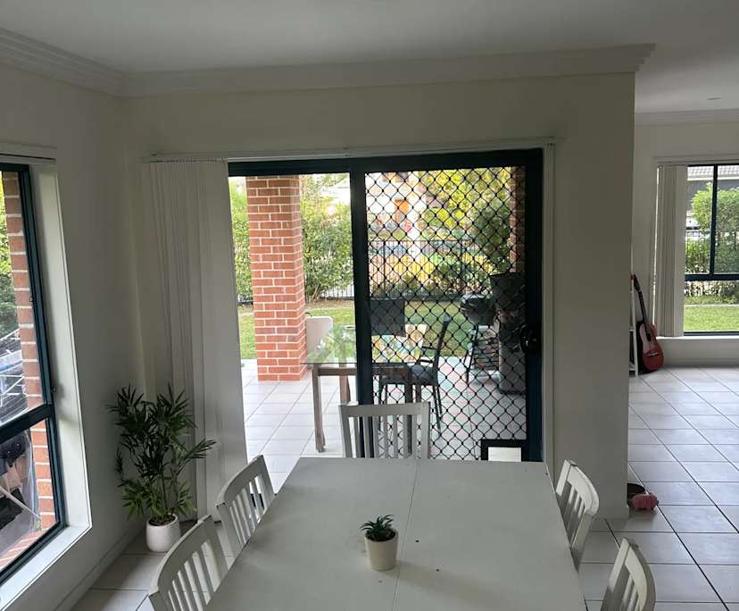 Room in a share house