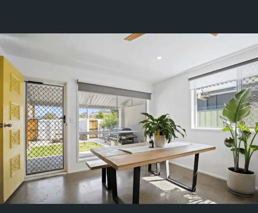 $333, Share-house, 3 bathrooms, Miami QLD 4220