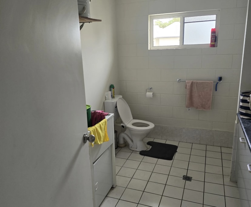 $220, Flatshare, 2 bathrooms, Manunda QLD 4870