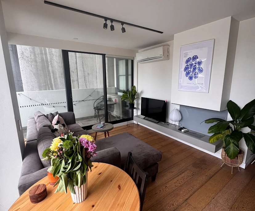 Furnished room with own bathroom