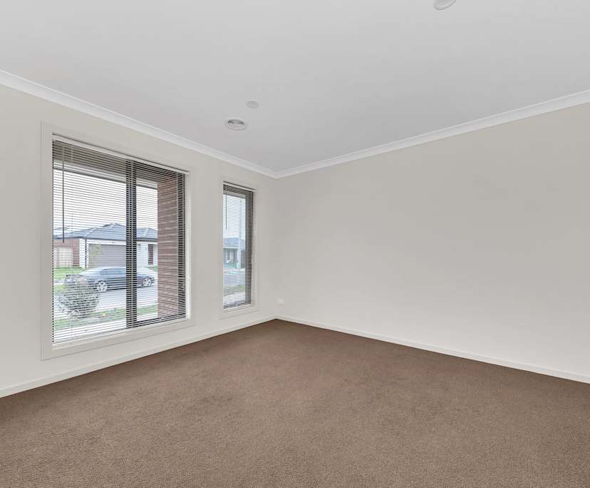 Unfurnished room in a share house