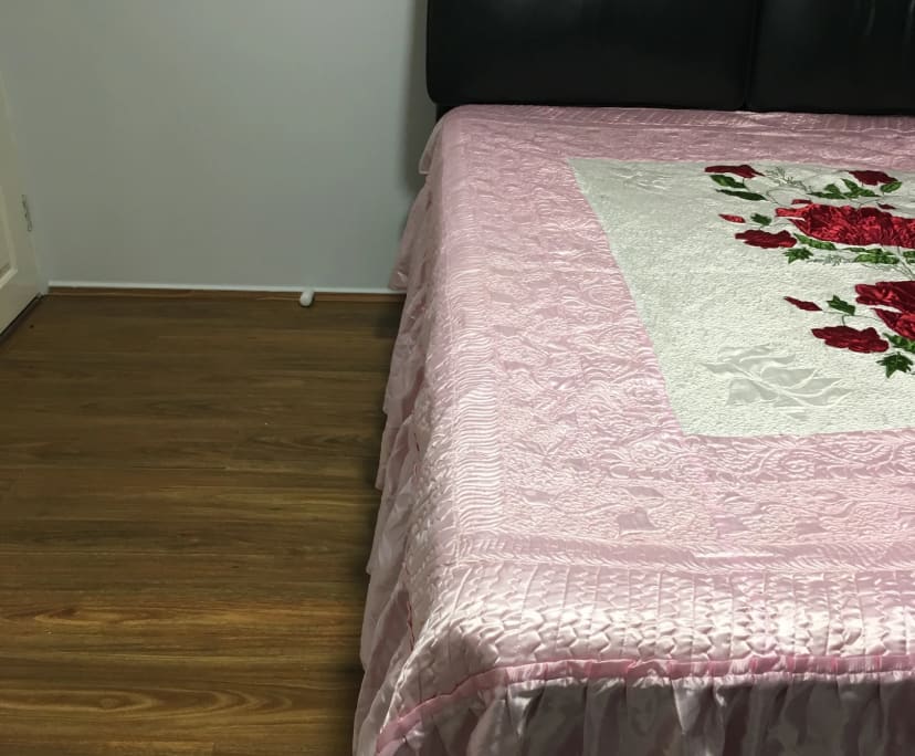 Room in a share house