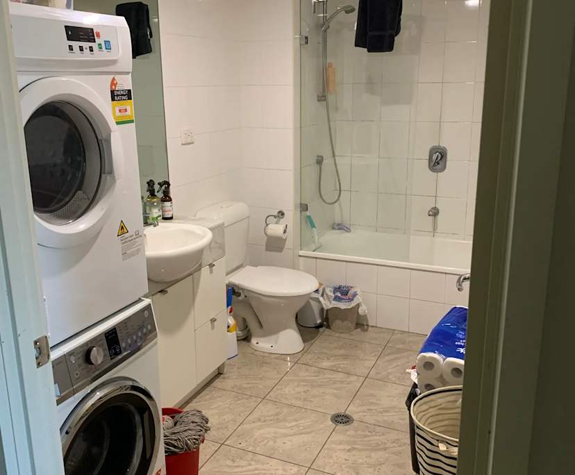 $300, Flatshare, 2 bathrooms, Southbank VIC 3006