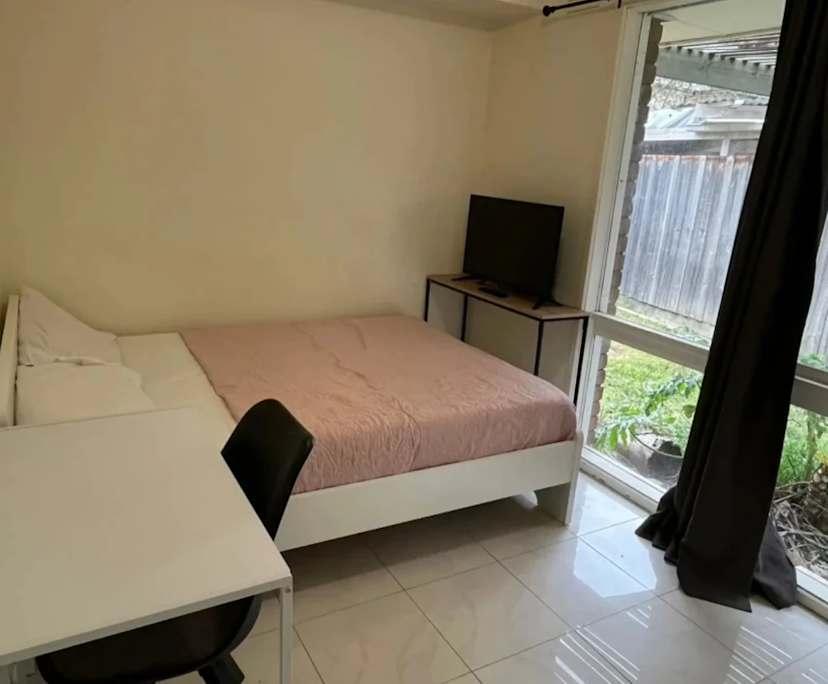 $220, Share-house, 3 bathrooms, Meadow Heights VIC 3048