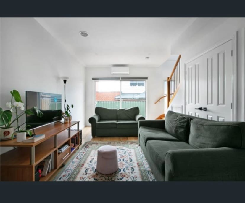 Whole property with 3 rooms for rent