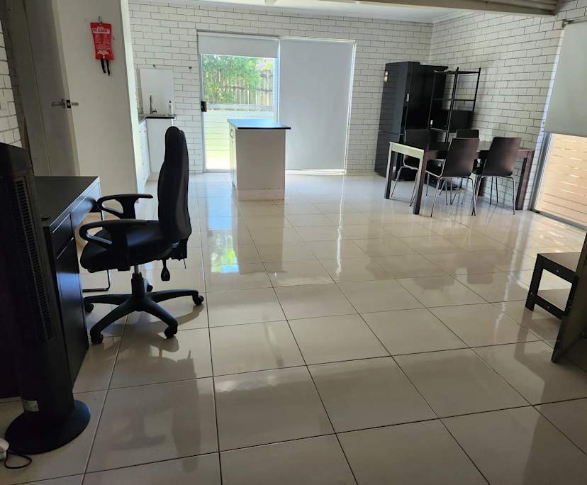 Furnished room with own bathroom