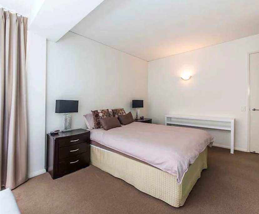 $330, Flatshare, 3 bathrooms, East Perth WA 6004