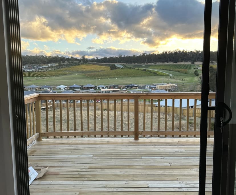 3 Rooms for Rent in Rokeby, Hobart 180290, Furni...