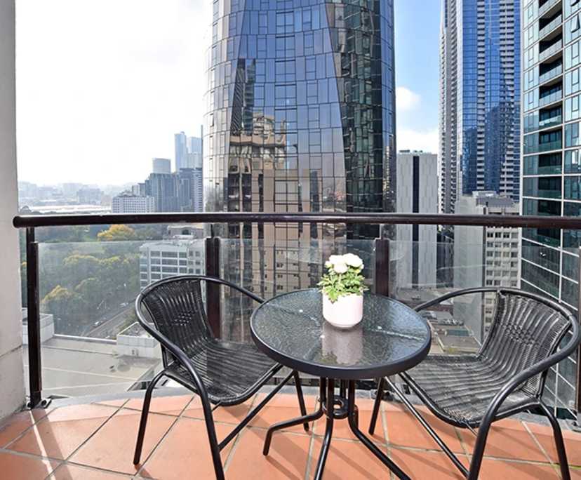 $1,425, Whole-property, 3 bathrooms, Melbourne VIC 3000