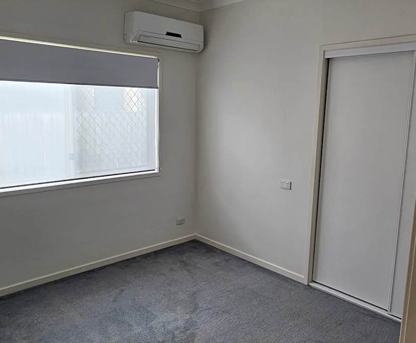 Unfurnished room in a share house