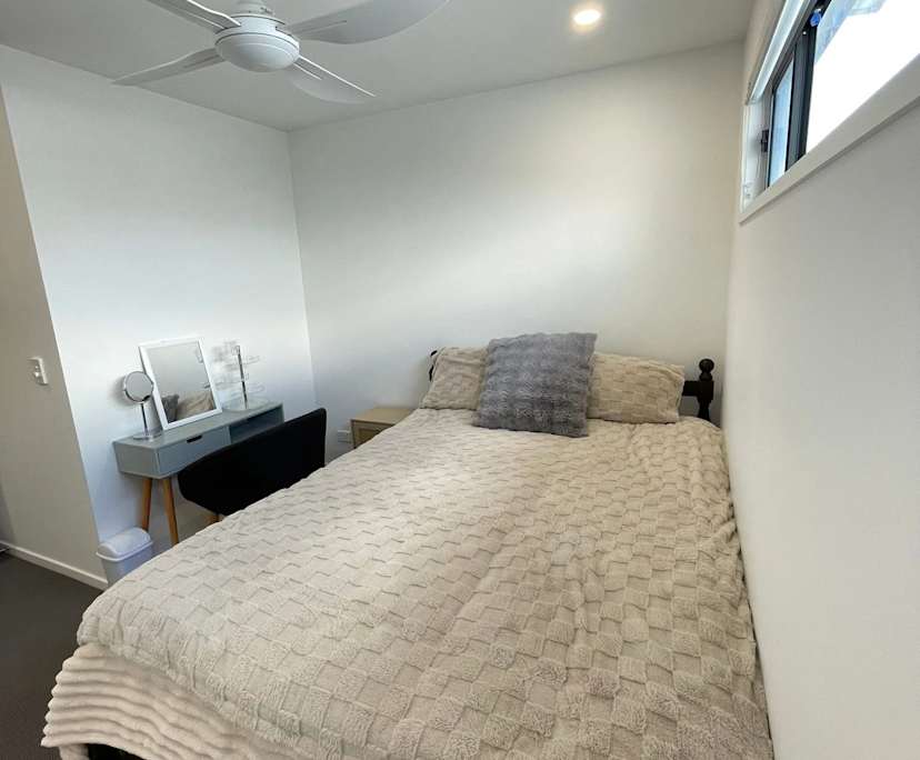 Furnished room with own bathroom