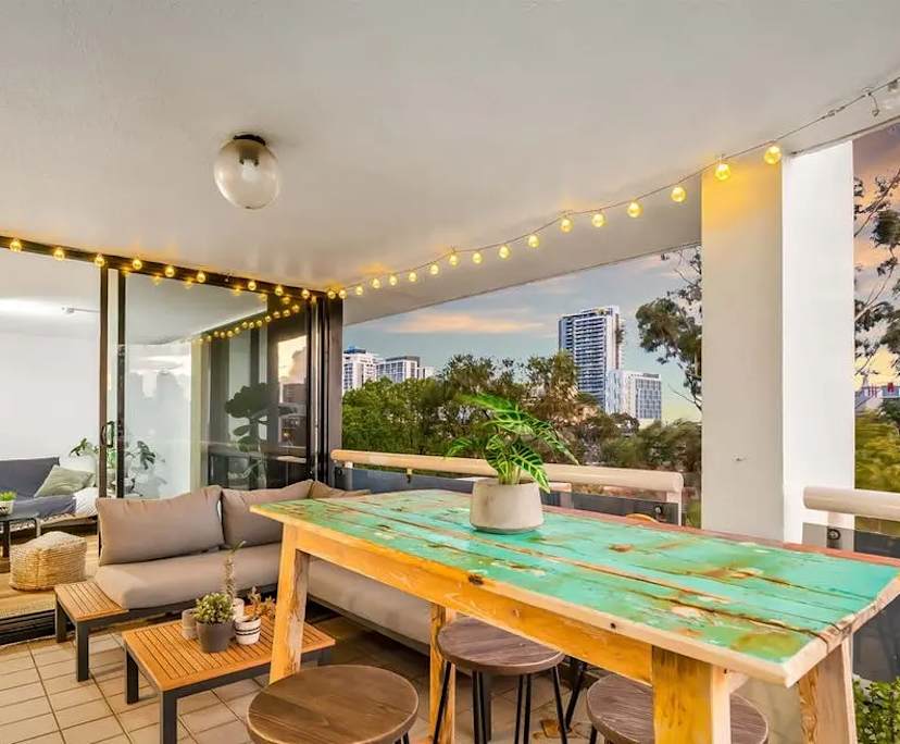 $830, Whole-property, 2 bathrooms, Perth WA 6004