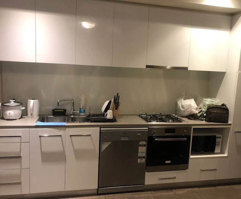 Furnished room in a flatshare
