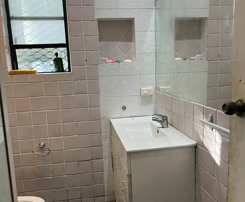 $240-250, Share-house, 2 rooms, Bankstown NSW 2200, Bankstown NSW 2200