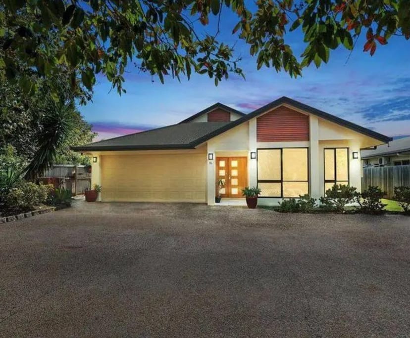 Room for Rent in Kewarra Beach, Cairns 300, Furni...