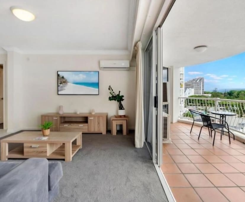 $880, 1-bed, 1 bathroom, Broadbeach QLD 4218