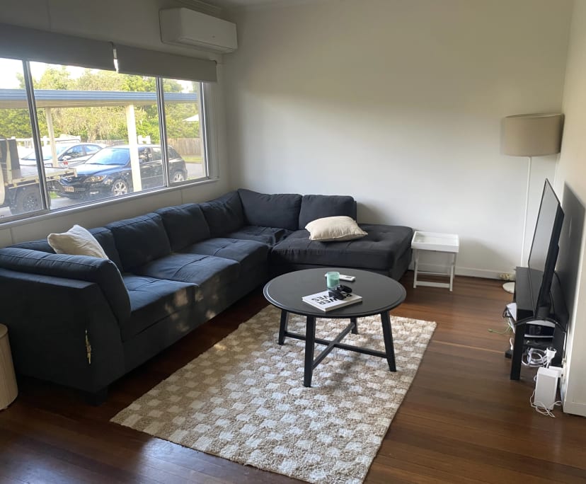 Room in a share house