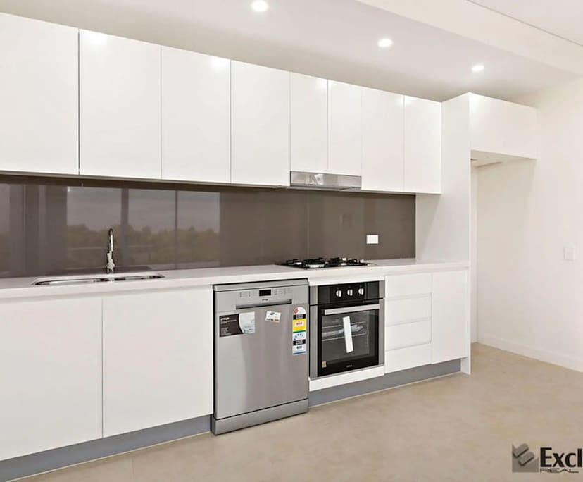 $620, 1-bed, 1 bathroom, Merrylands NSW 2160