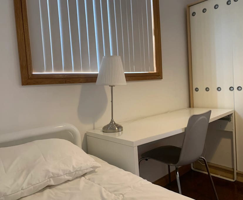 Furnished room in a share house