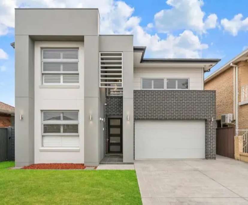 $300, Student-accommodation, 6 bathrooms, Monterey NSW 2217