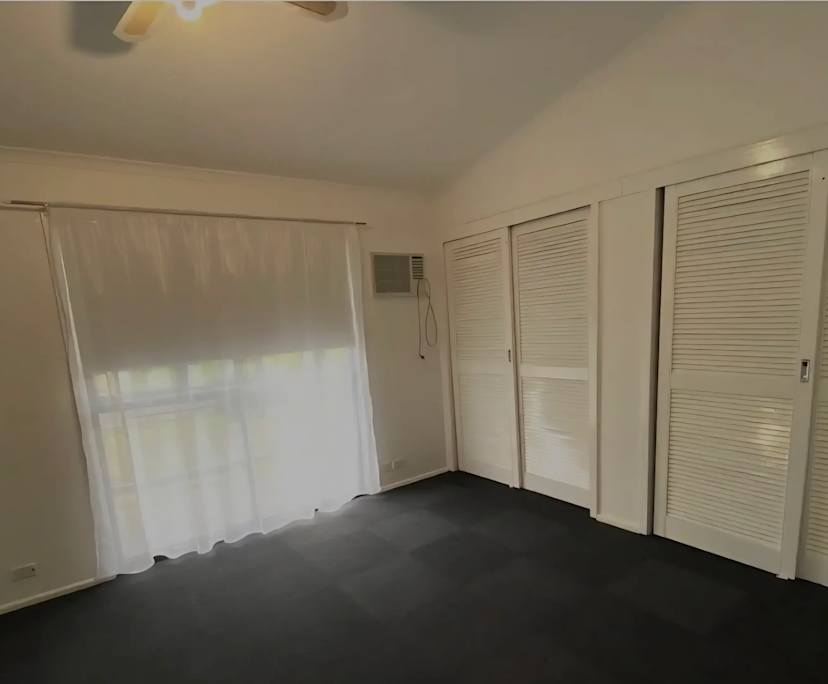 Unfurnished room in a share house