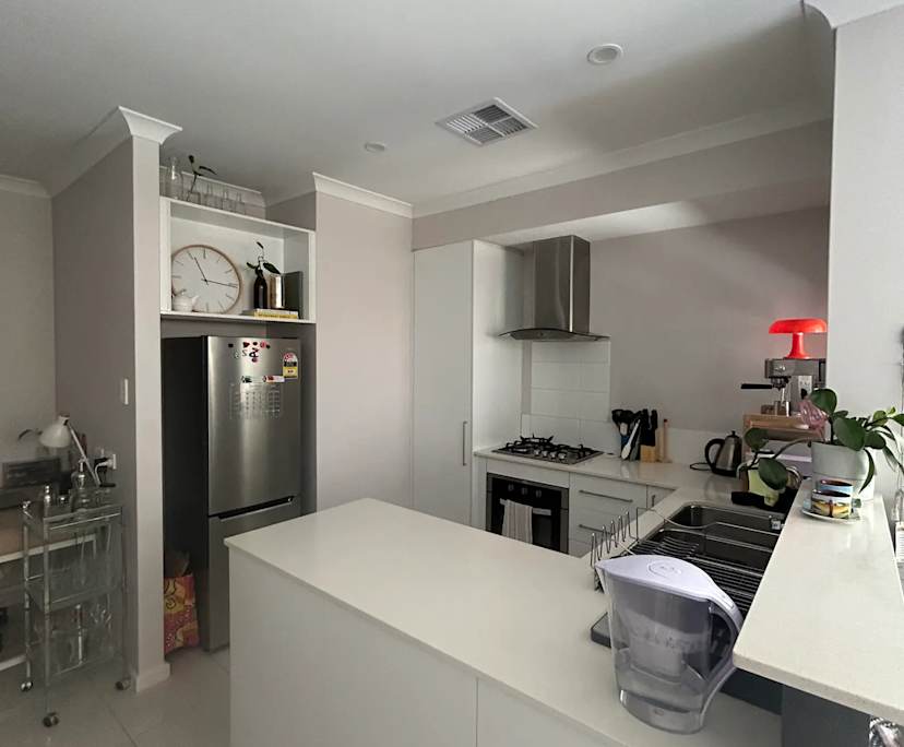 Room in a share house