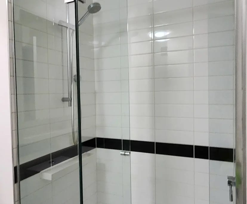 $400, Flatshare, 2 bathrooms, Melbourne VIC 3000