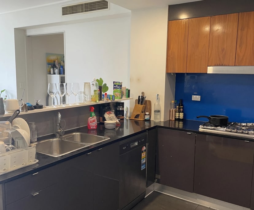 Furnished room with ensuite in a flatshare