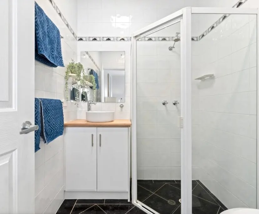 Unfurnished room in a share house