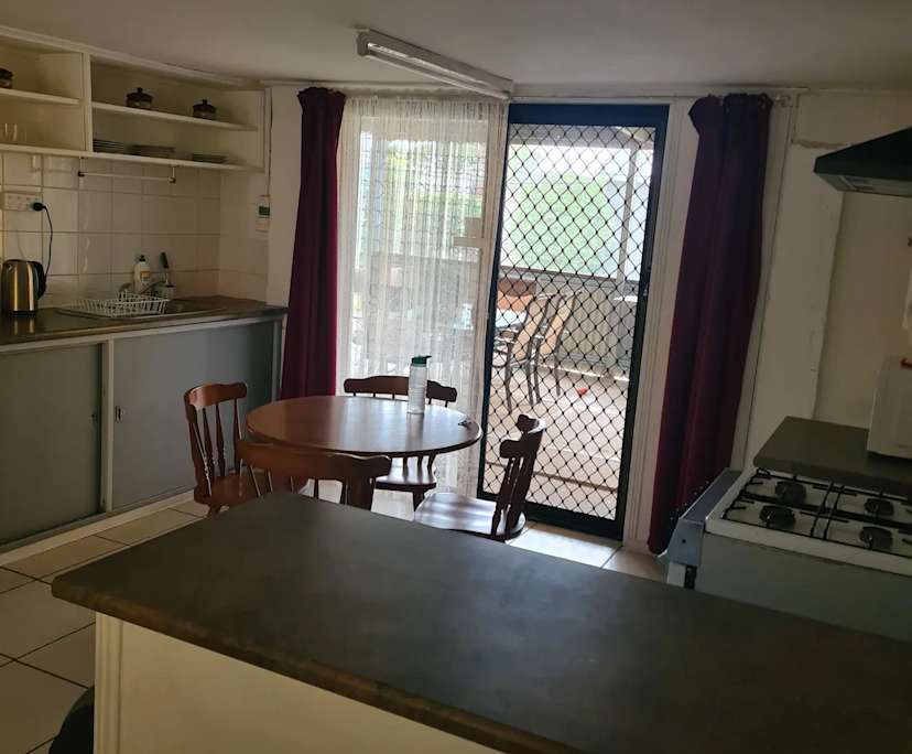 $350, Flatshare, 1 bathroom, Rutherford NSW 2320