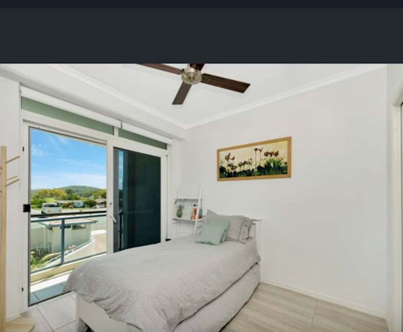 $345, Flatshare, 2 bathrooms, Bilinga QLD 4225