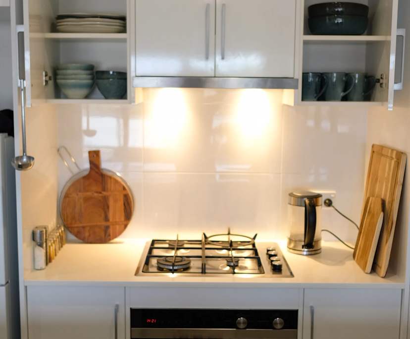 $350, Whole-property, 2 bathrooms, Lake Illawarra NSW 2528