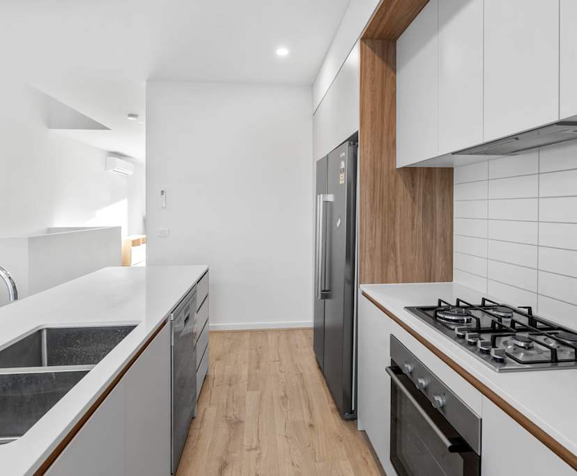 $300, Share-house, 3 rooms, South Morang VIC 3752, South Morang VIC 3752