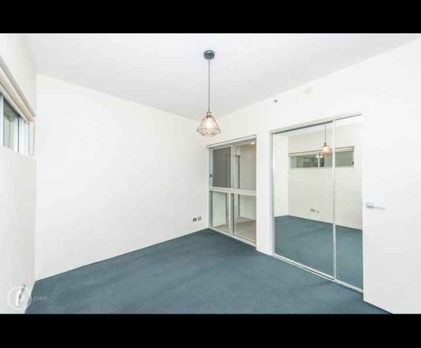 Unfurnished room in a flatshare