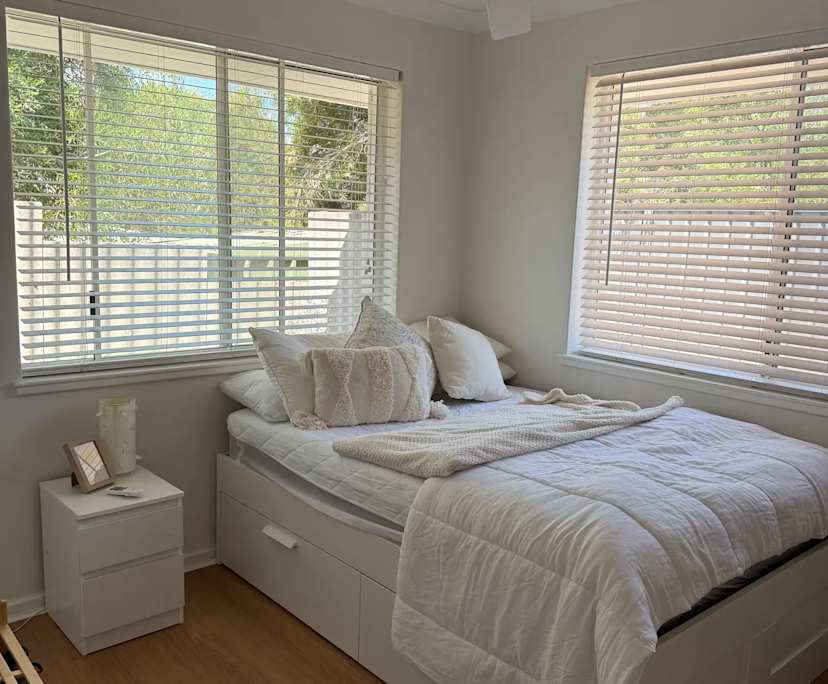 $350, Share-house, 4 bathrooms, Duncraig WA 6023