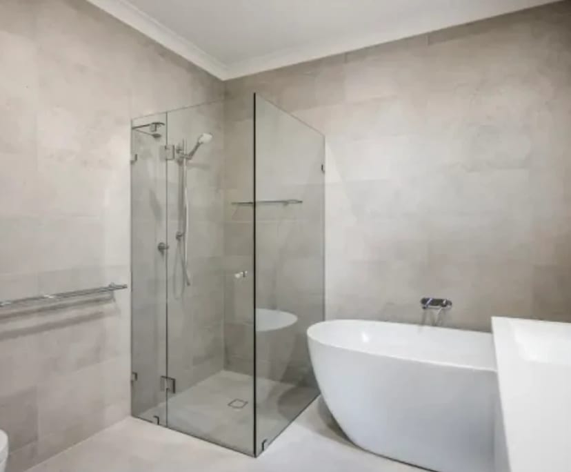 Unfurnished room in a share house