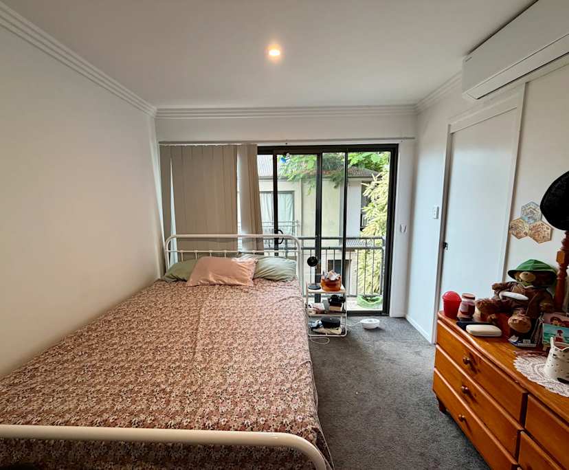 Unfurnished room with ensuite in a share house