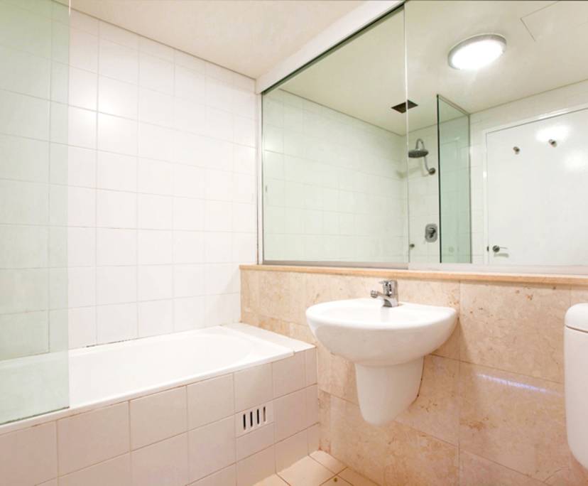 Unfurnished room with own bathroom