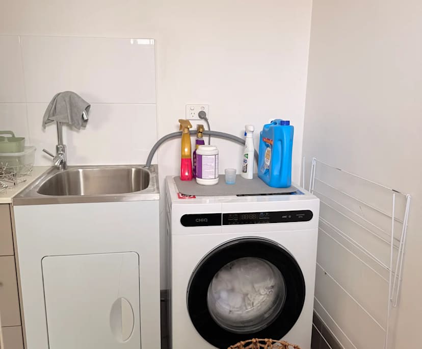 $255, Share-house, 3 bathrooms, Adamstown NSW 2289