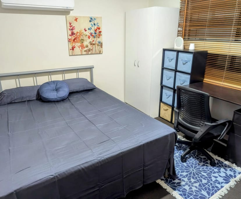 Furnished room in a share house
