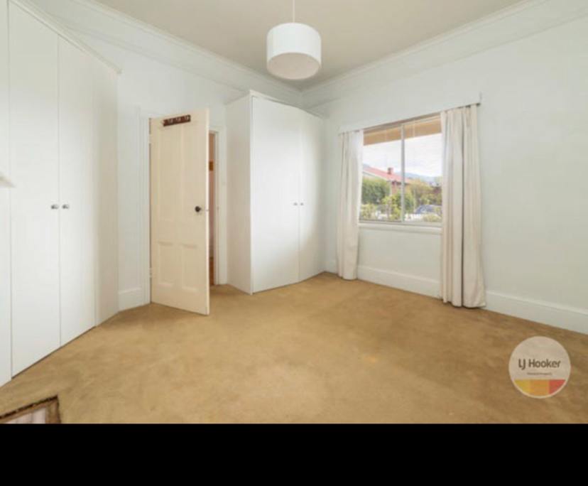 Unfurnished room in a share house