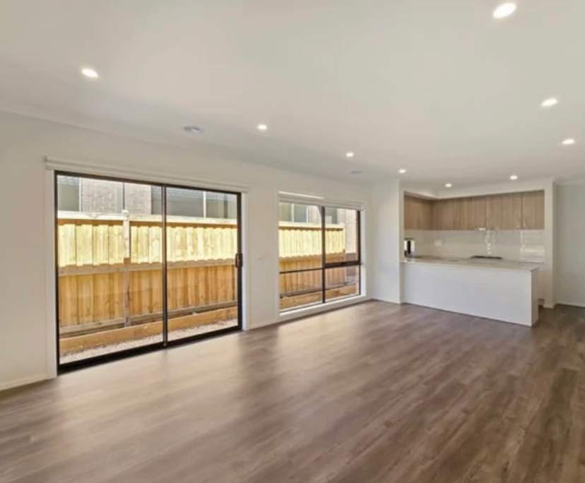 $130, Share-house, 4 bathrooms, Charlemont VIC 3217