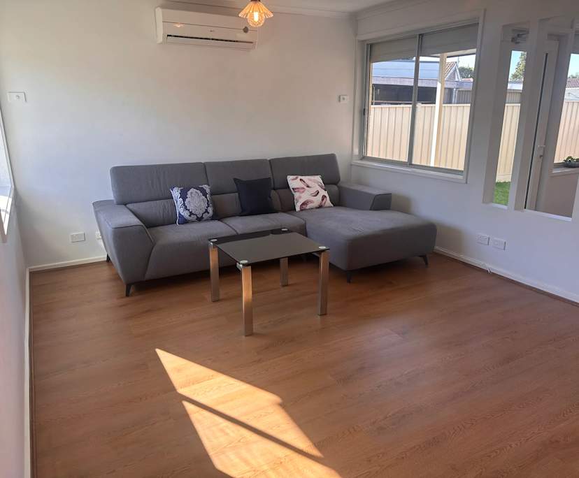 Whole property with 3 rooms for rent