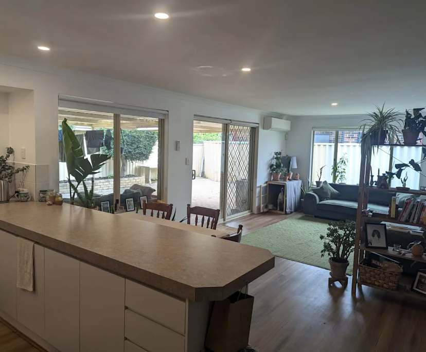 Furnished room in a share house