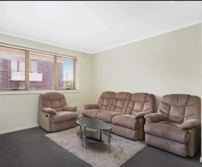 Whole property with 2 rooms for rent