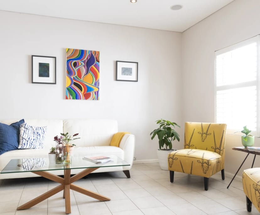 Furnished room in a flatshare