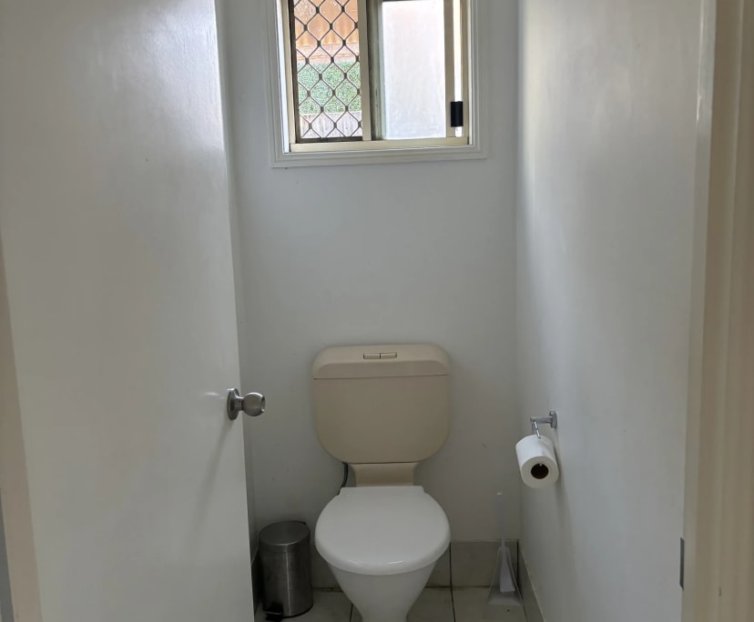 $320, Share-house, 5 bathrooms, Parkwood QLD 4214