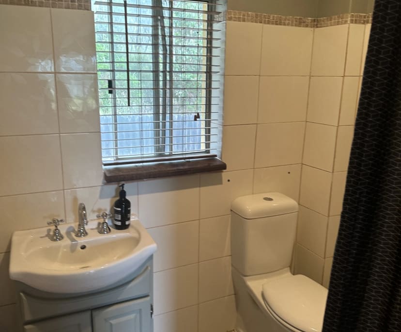 Room for Rent in Bugle Ranges, Adelaide 300, Furn...