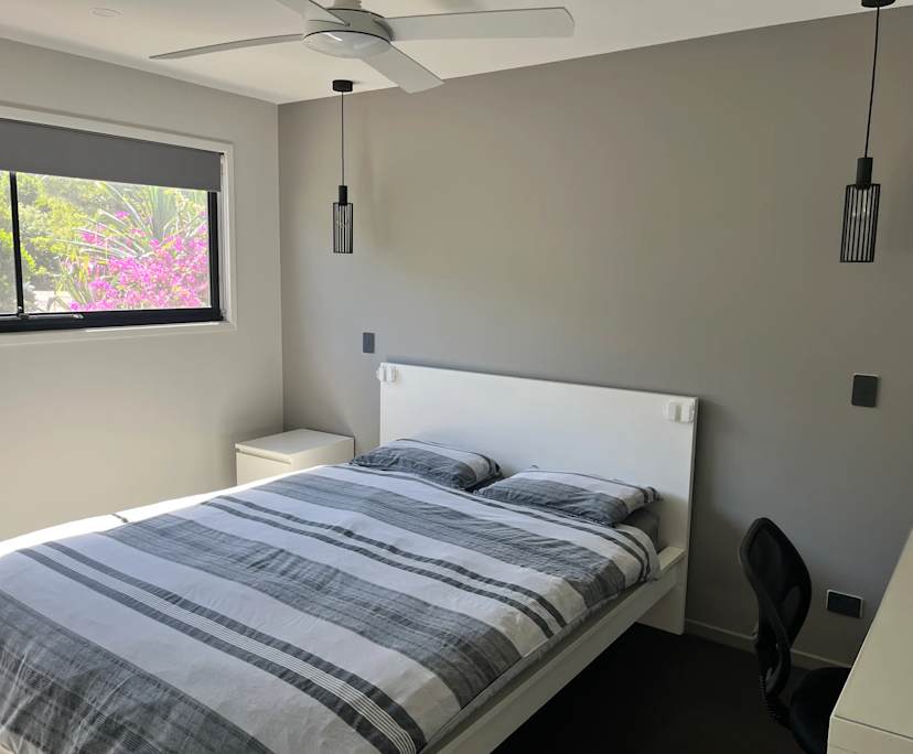 Furnished room in a share house